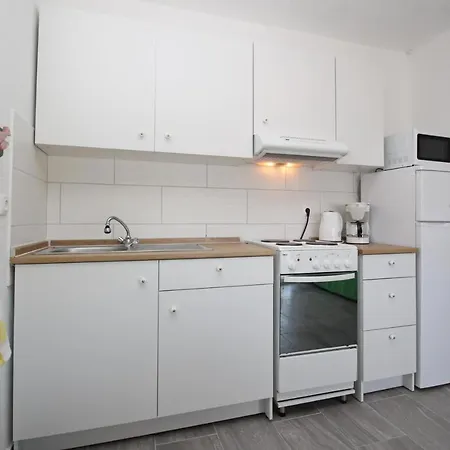 Rose 3 Apartman Baška