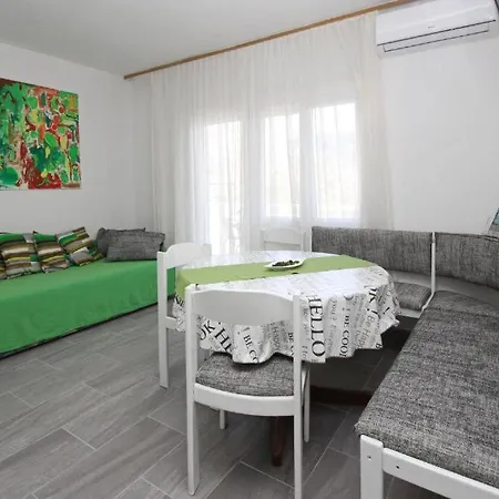 Rose 3 * Baska (Krk)